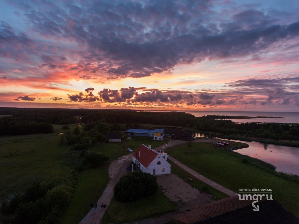 Ungru Guesthouse Suuresadama Exteriör bild